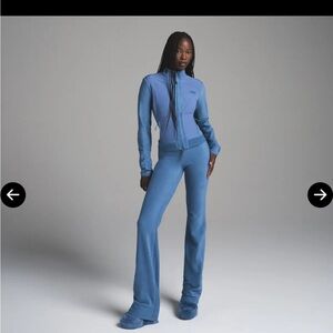 SKIMS Fleece Lounge Pant - Azure